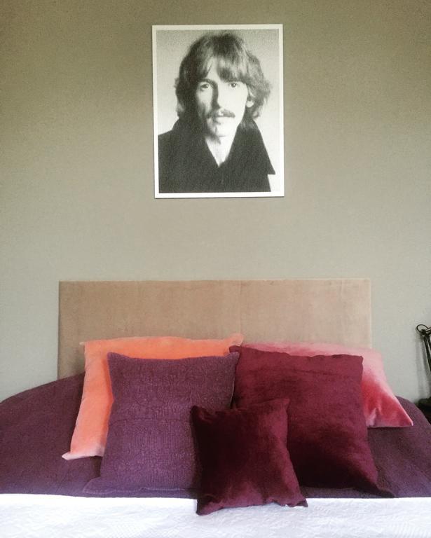 Sgt.Pepper'S Bnb Ixelles Exterior photo